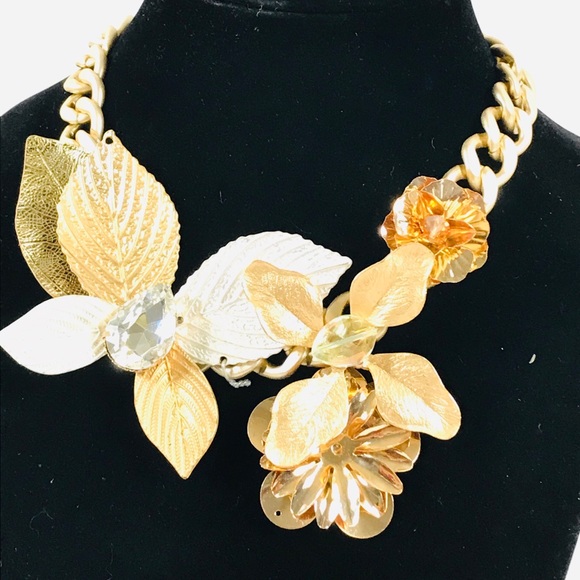 Gold and silver Poinsette  chain statement necklace - Picture 7 of 7